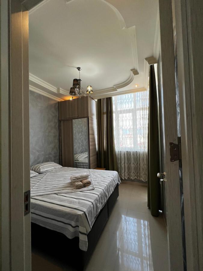Nukri'S Apartment Batumi Exterior photo